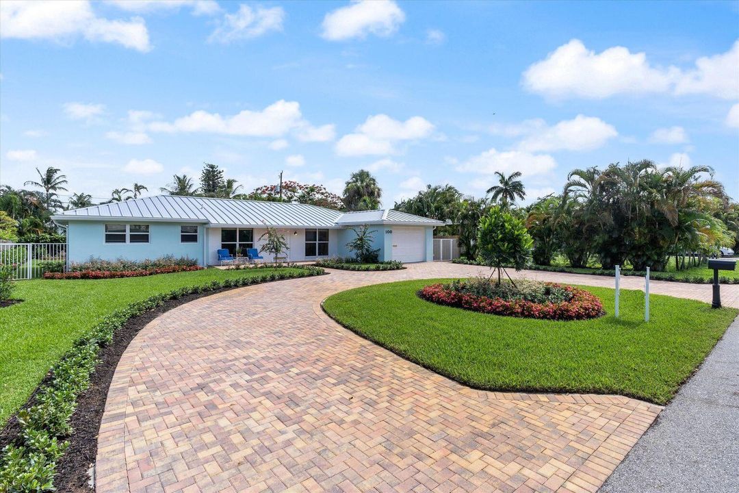 circular driveway