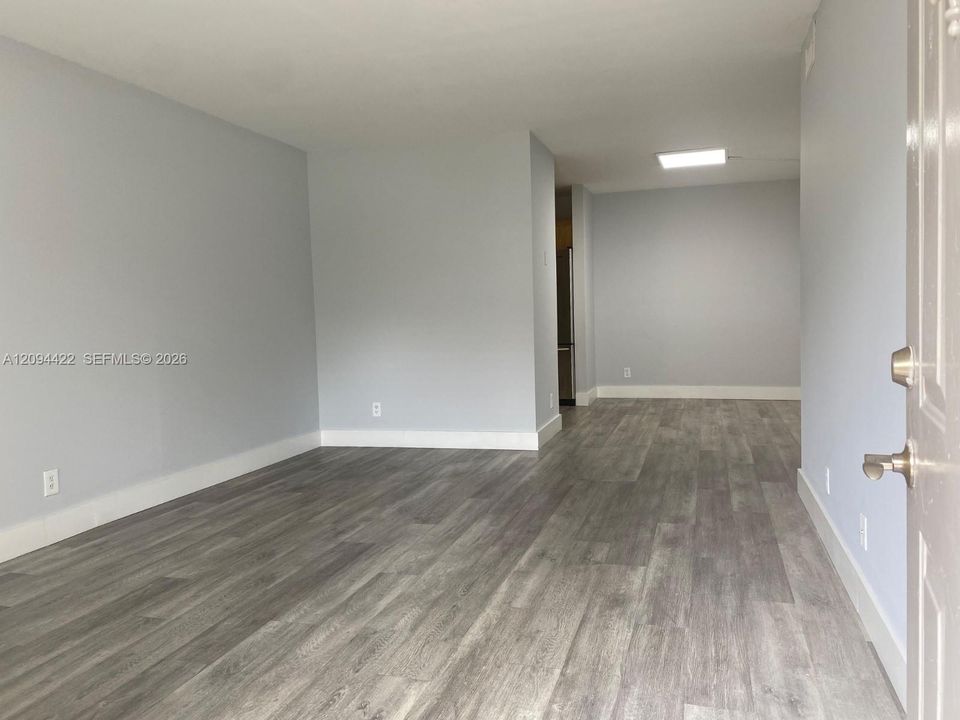 В аренду: $1,850 (2 спален, 2 ванн, 820 Квадратных фут)