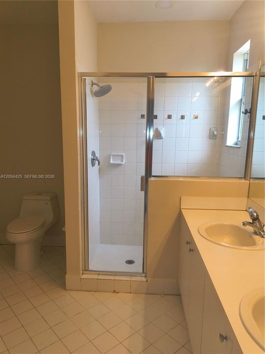 В аренду: $2,350 (3 спален, 2 ванн, 1368 Квадратных фут)