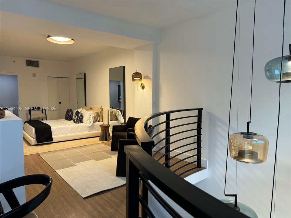 For Sale: $669,000 (1 beds, 1 baths, 790 Square Feet)