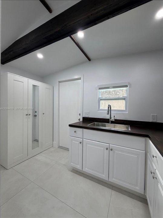 For Rent: $1,200 (0 beds, 1 baths, 0 Square Feet)
