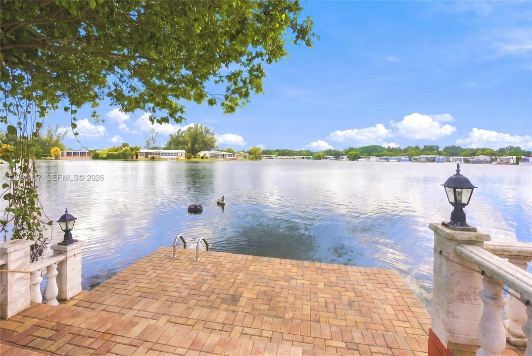 For Sale: $399,900 (3 beds, 2 baths, 1538 Square Feet)