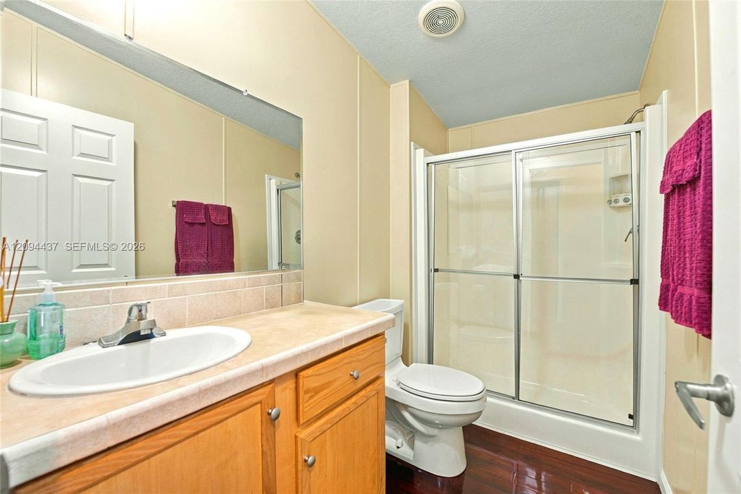 For Sale: $399,900 (3 beds, 2 baths, 1538 Square Feet)