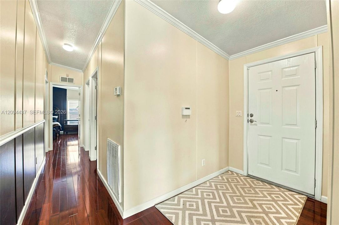 For Sale: $399,900 (3 beds, 2 baths, 1538 Square Feet)