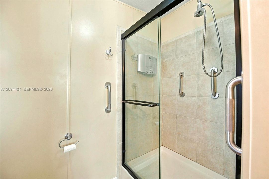 For Sale: $399,900 (3 beds, 2 baths, 1538 Square Feet)
