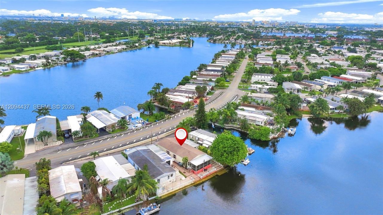 For Sale: $399,900 (3 beds, 2 baths, 1538 Square Feet)