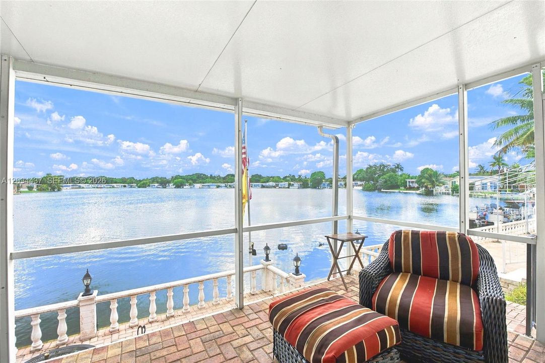For Sale: $399,900 (3 beds, 2 baths, 1538 Square Feet)