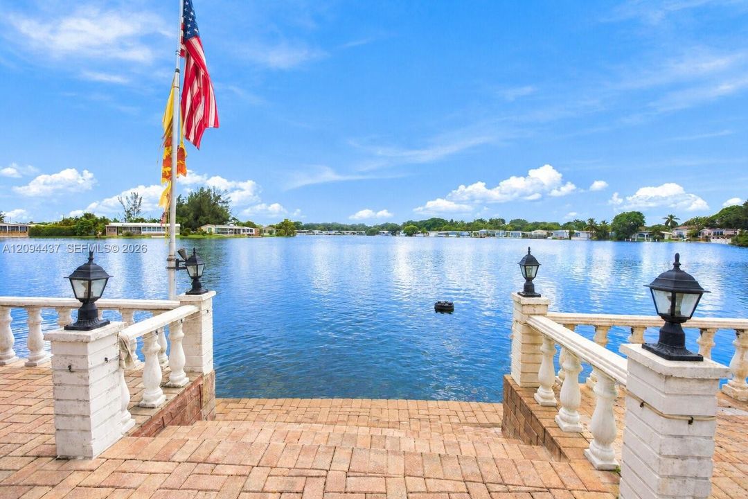 For Sale: $399,900 (3 beds, 2 baths, 1538 Square Feet)
