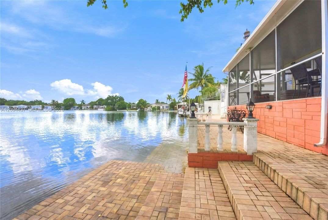 For Sale: $399,900 (3 beds, 2 baths, 1538 Square Feet)