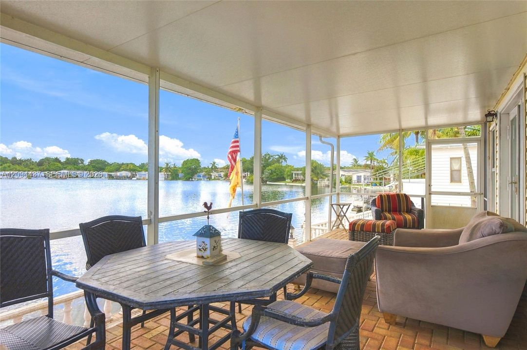For Sale: $399,900 (3 beds, 2 baths, 1538 Square Feet)