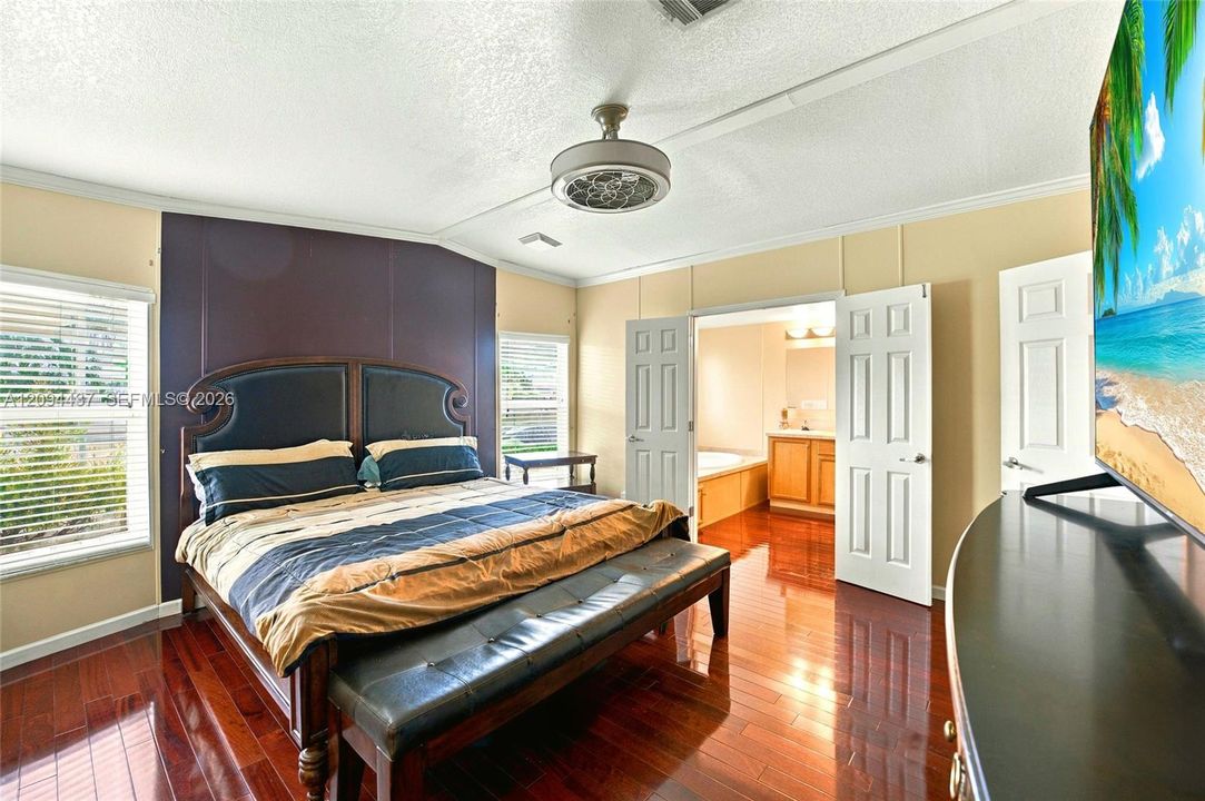 For Sale: $399,900 (3 beds, 2 baths, 1538 Square Feet)