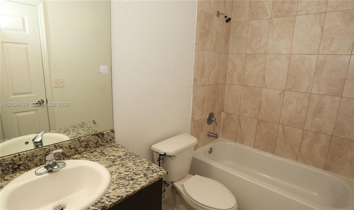 В аренду: $1,925 (1 спален, 1 ванн, 1000 Квадратных фут)