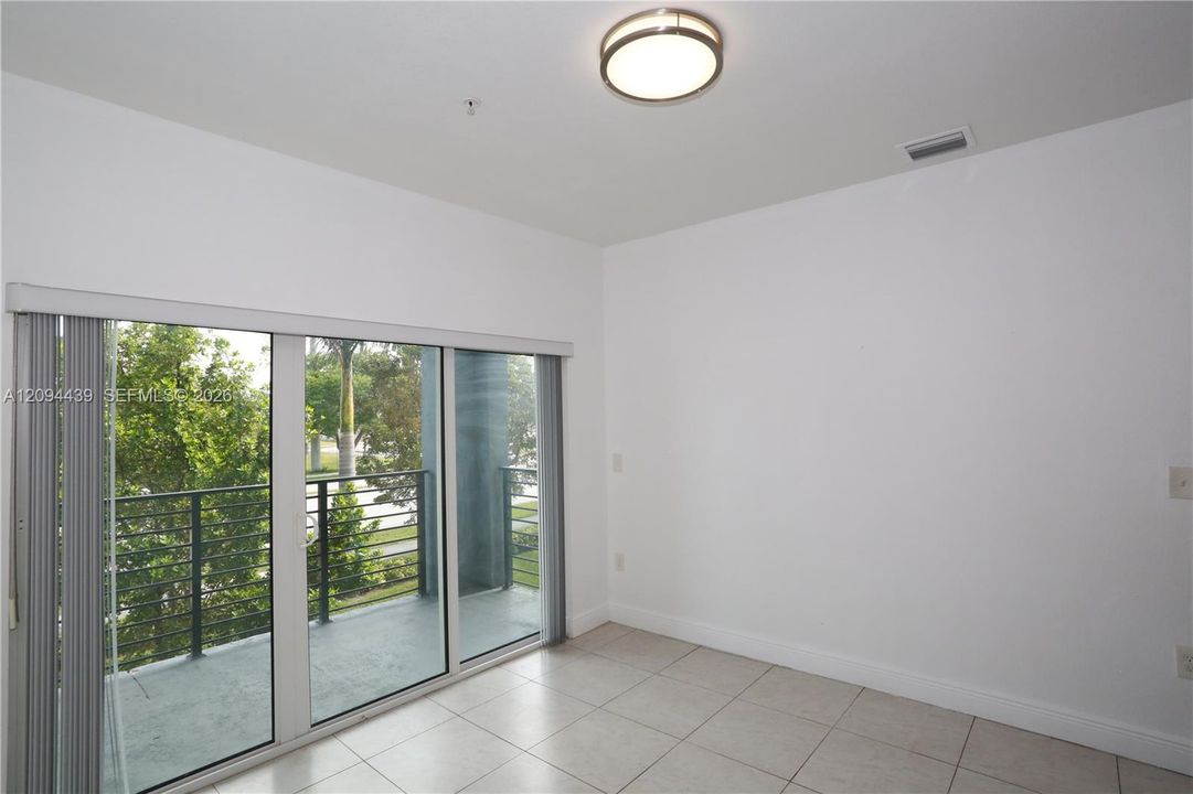 В аренду: $1,925 (1 спален, 1 ванн, 1000 Квадратных фут)
