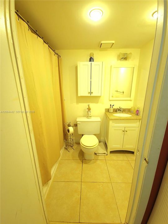 For Sale: $263,000 (2 beds, 2 baths, 1170 Square Feet)