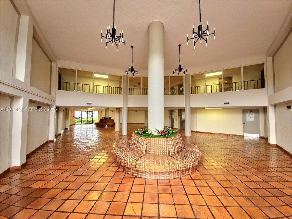 For Sale: $263,000 (2 beds, 2 baths, 1170 Square Feet)