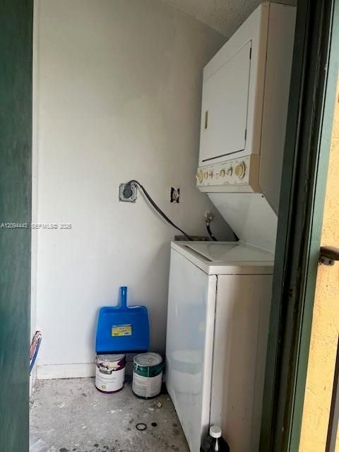В аренду: $1,875 (2 спален, 2 ванн, 965 Квадратных фут)