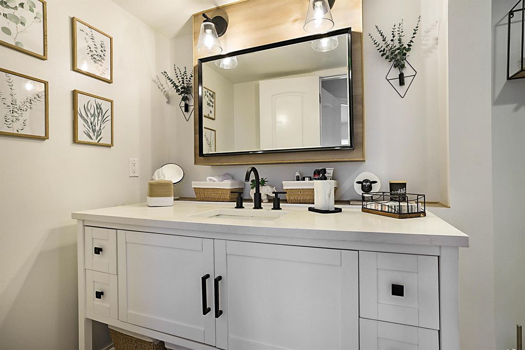1105 Lake Shore Drive Unit 205 -20