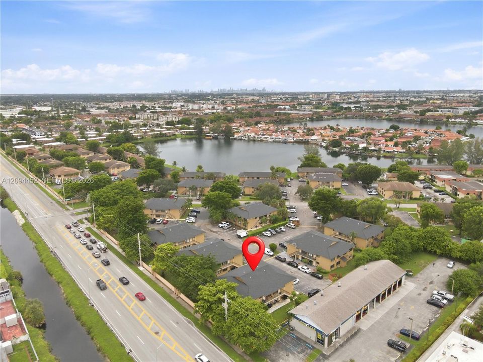 For Sale: $230,000 (2 beds, 2 baths, 747 Square Feet)