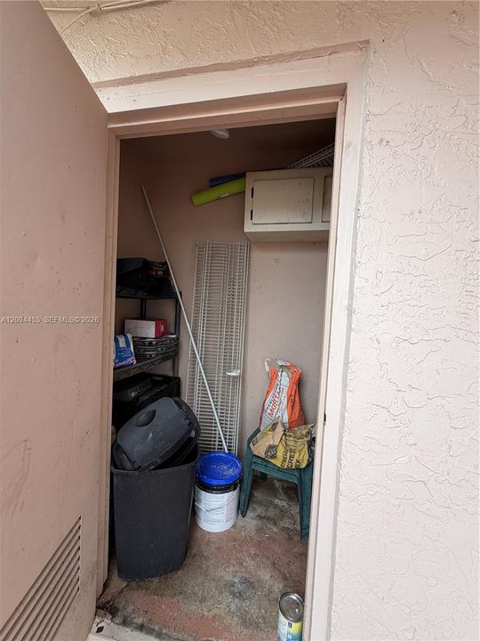 For Rent: $3,250 (3 beds, 2 baths, 1372 Square Feet)