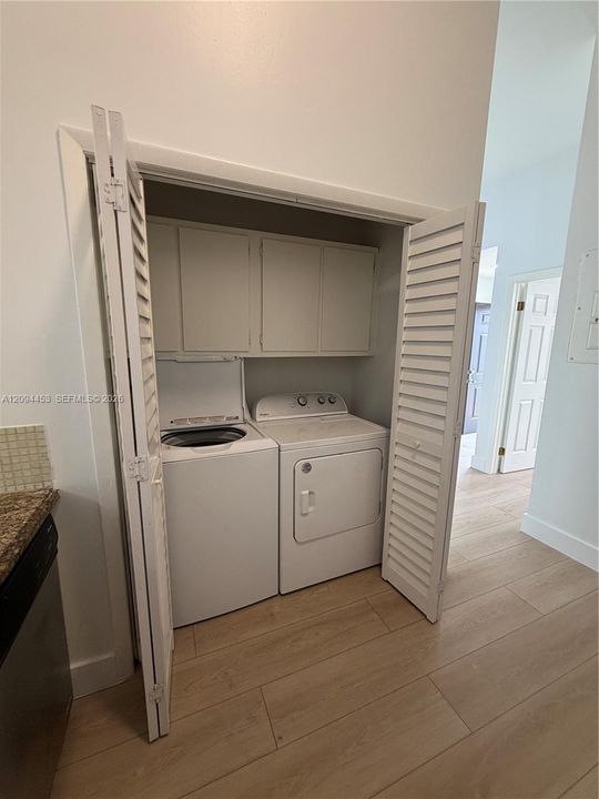 For Rent: $3,250 (3 beds, 2 baths, 1372 Square Feet)