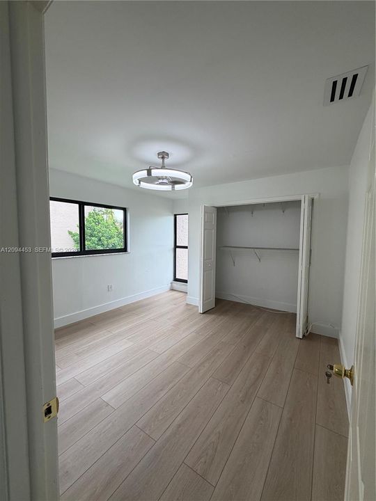 For Rent: $3,250 (3 beds, 2 baths, 1372 Square Feet)