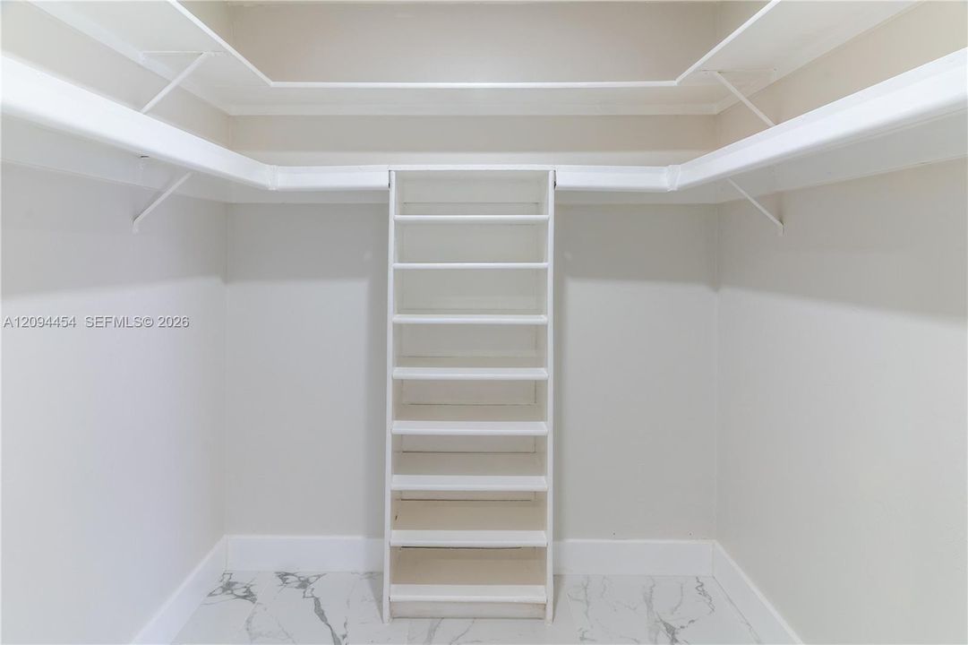待售: $729,900 (3 贝兹, 2 浴室, 0 平方英尺)