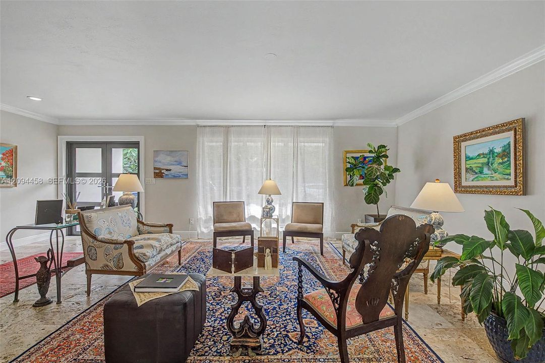 En Venta: $1,540,000 (4 camas, 3 baños, 2435 Pies cuadrados)