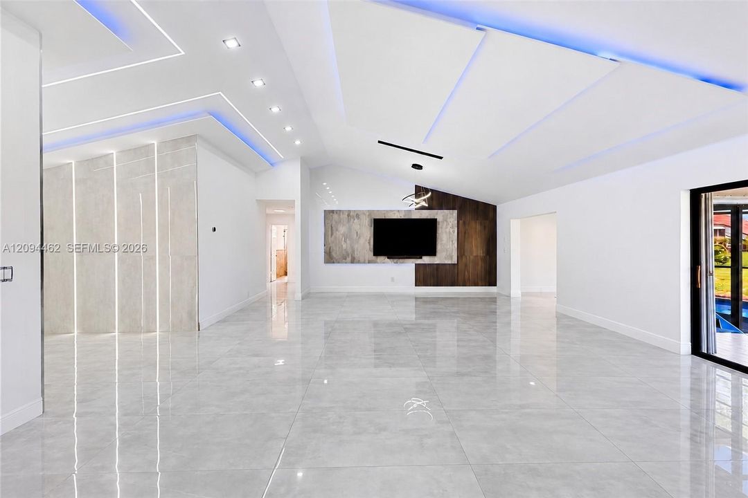 For Sale: $749,000 (3 beds, 2 baths, 2305 Square Feet)