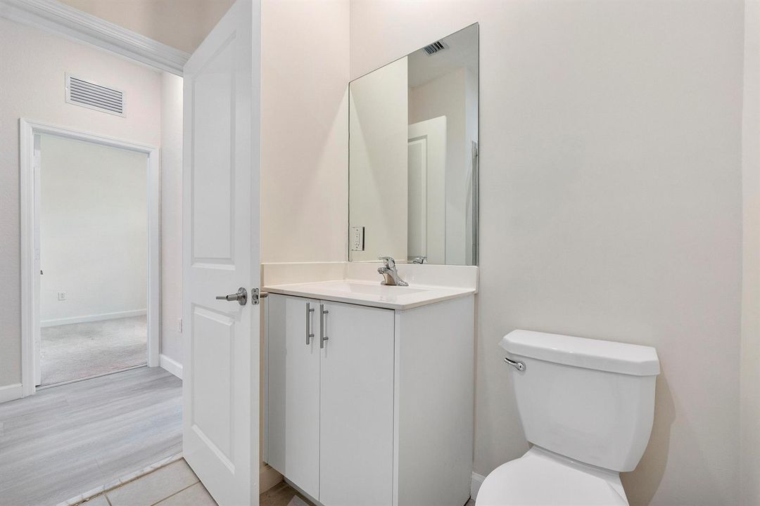 20383 Nw 5th Ct_046
