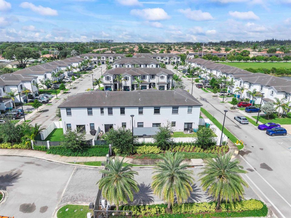 20383 Nw 5th Ct_011