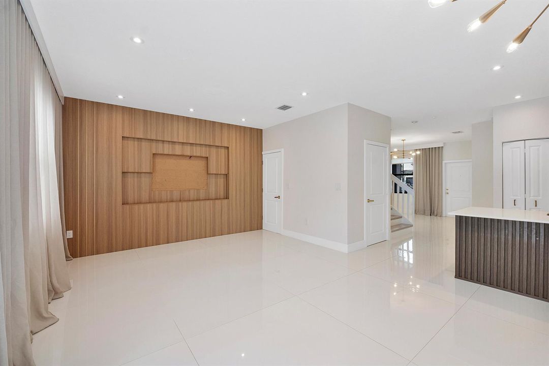 20383 Nw 5th Ct_025