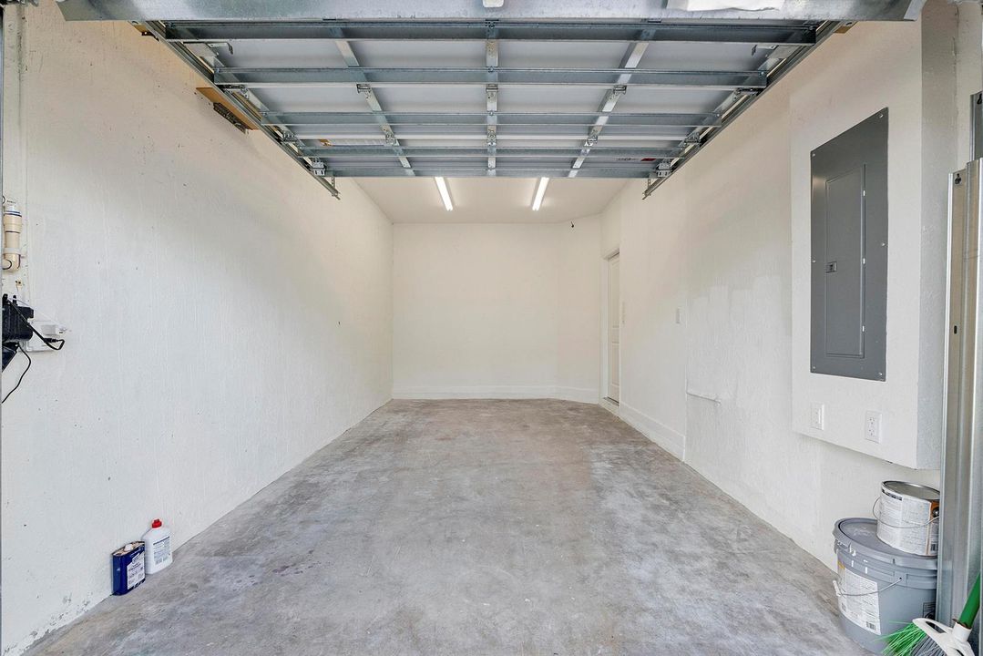 20383 Nw 5th Ct_054