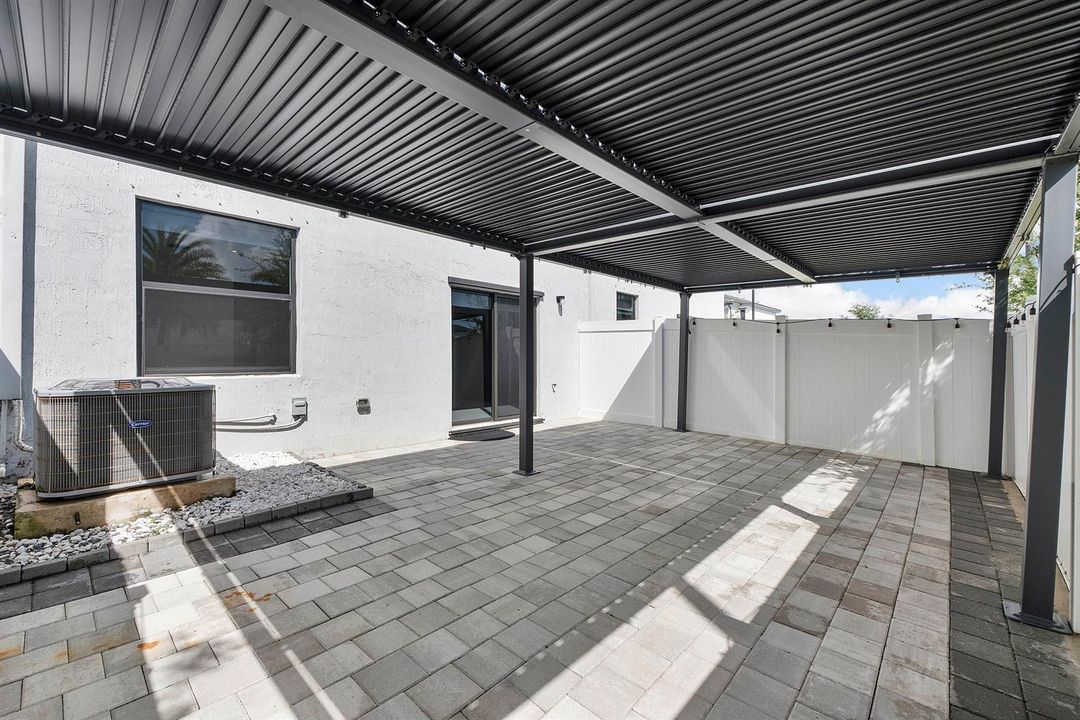 20383 Nw 5th Ct_053