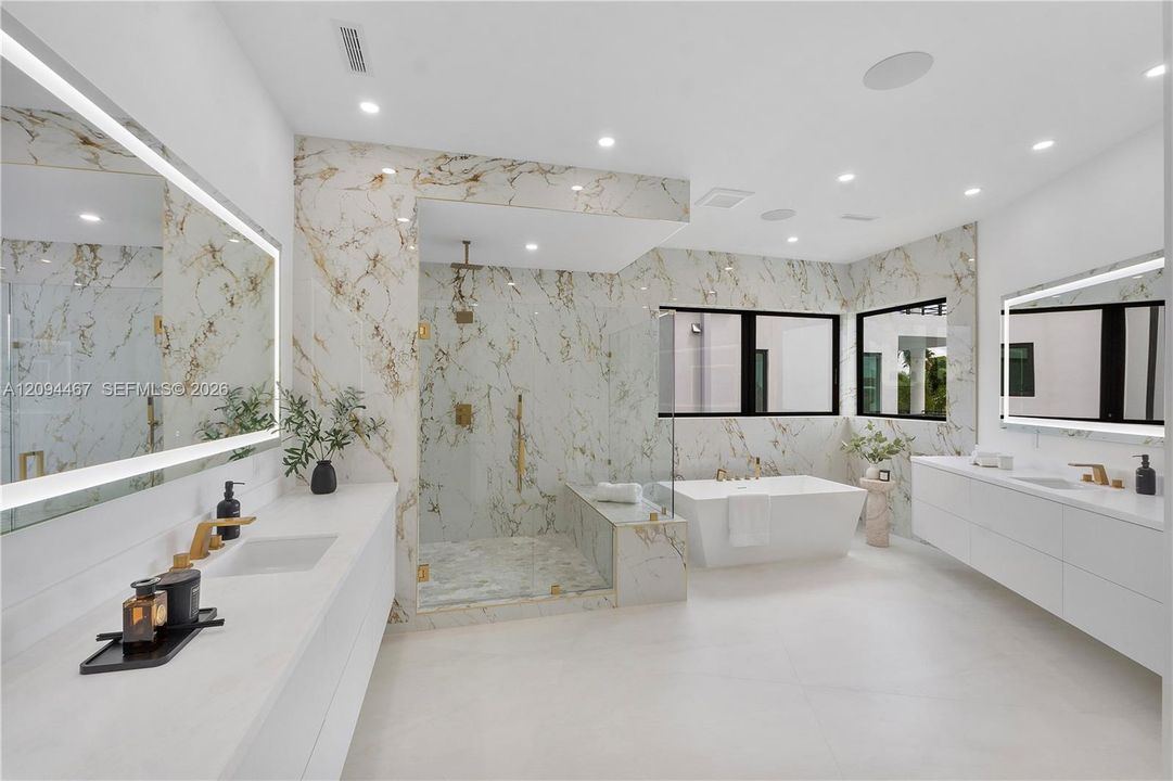 Second floor (bathroom)
