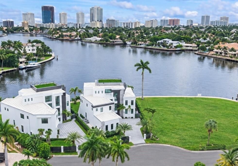 En Venta: $12,950,000 (5 camas, 6 baños, 6230 Pies cuadrados)