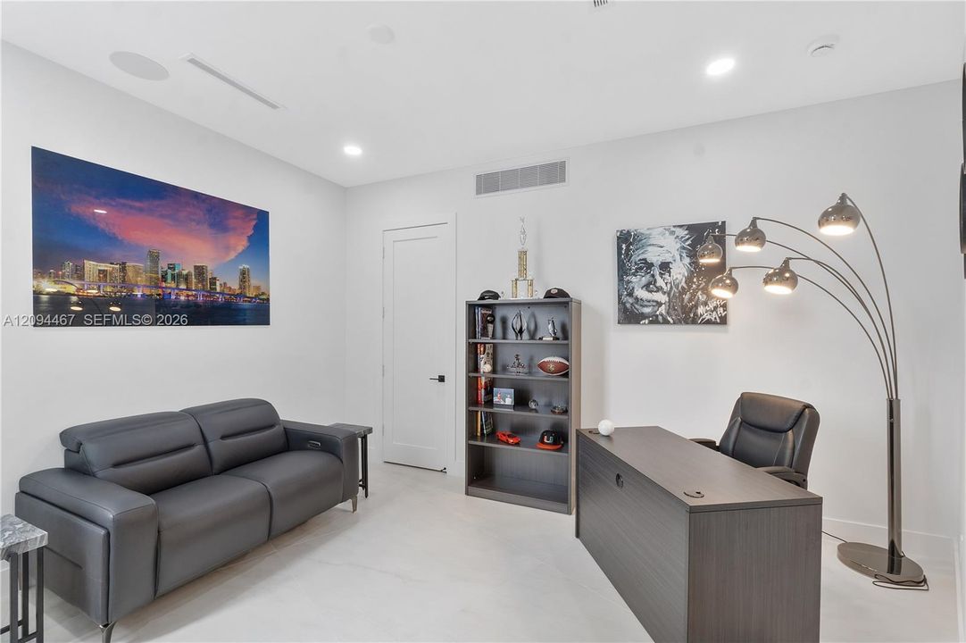 First floor lounge