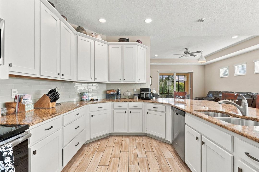 12_kitchen