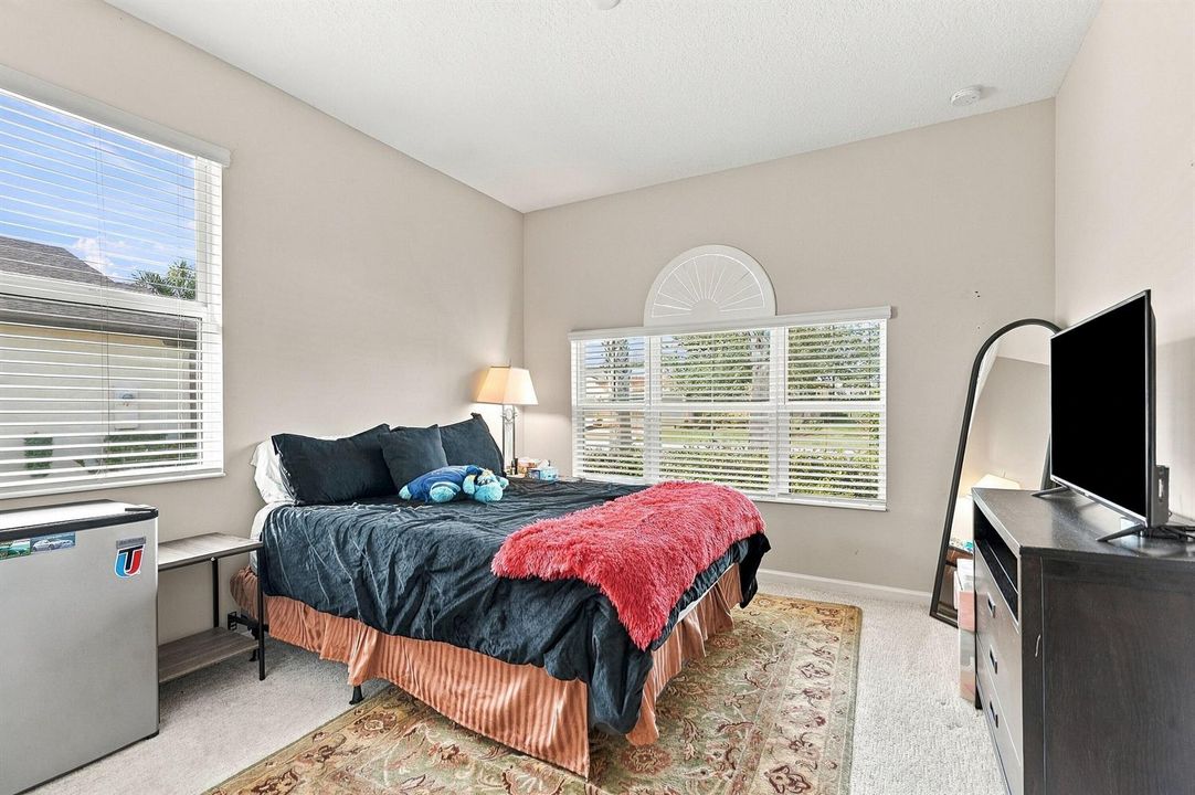 18_bedroom