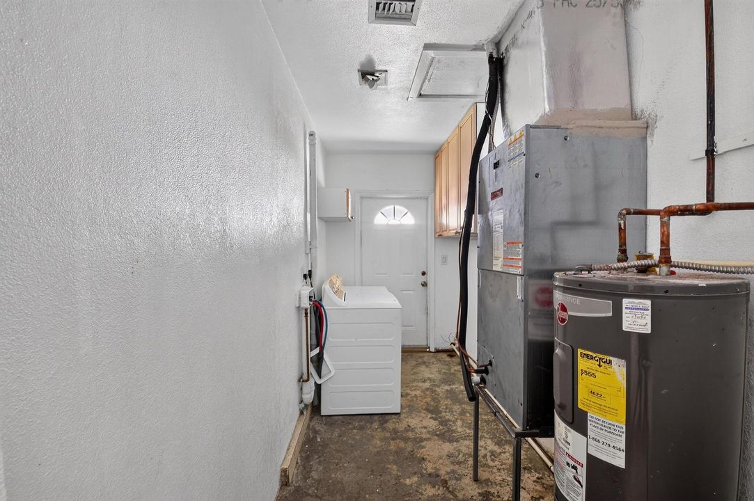 2109NE1stSt(34)