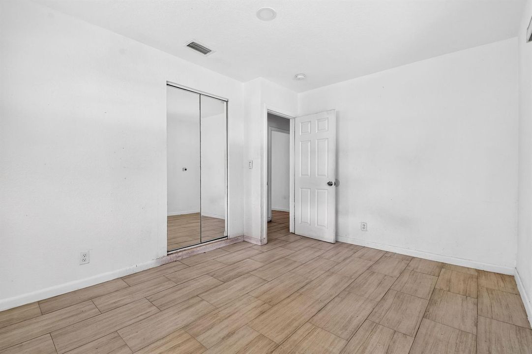 2109NE1stSt(20)