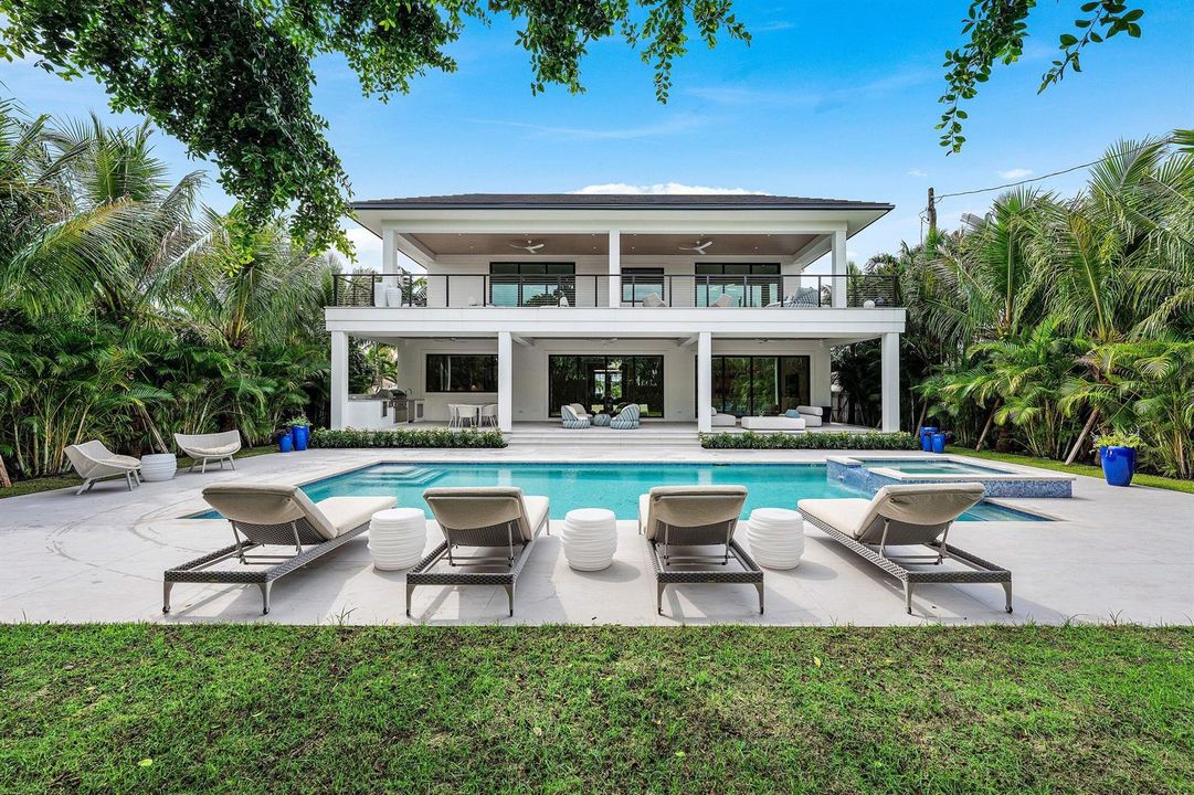 080-145AlhambraPlace-WestPalmBeach-FL-33