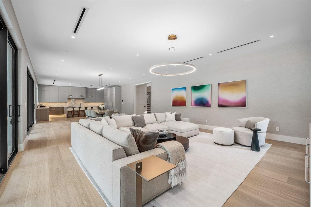 018-145AlhambraPlace-WestPalmBeach-FL-33