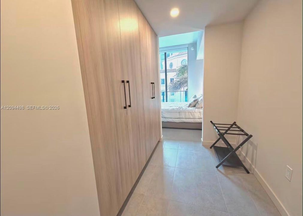 For Sale: $529,900 (1 beds, 1 baths, 509 Square Feet)