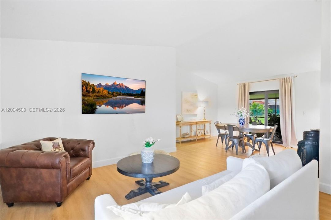 For Sale: $800,000 (3 beds, 2 baths, 1960 Square Feet)