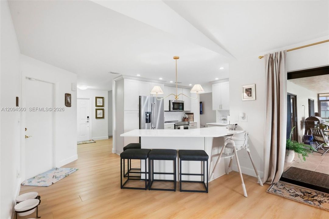 For Sale: $800,000 (3 beds, 2 baths, 1960 Square Feet)