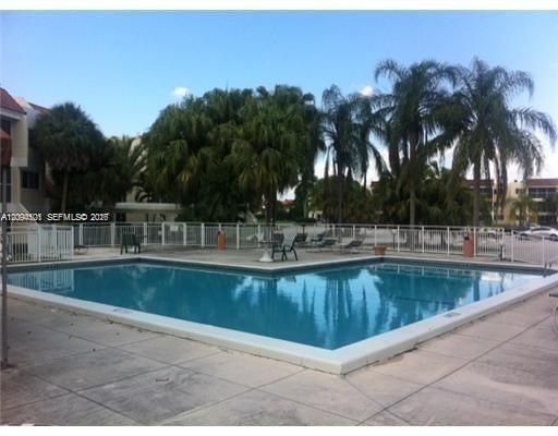 For Rent: $1,900 (1 beds, 1 baths, 845 Square Feet)