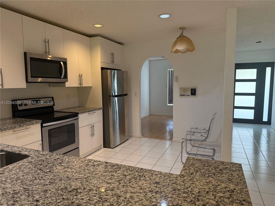 For Rent: $3,500 (3 beds, 2 baths, 2063 Square Feet)