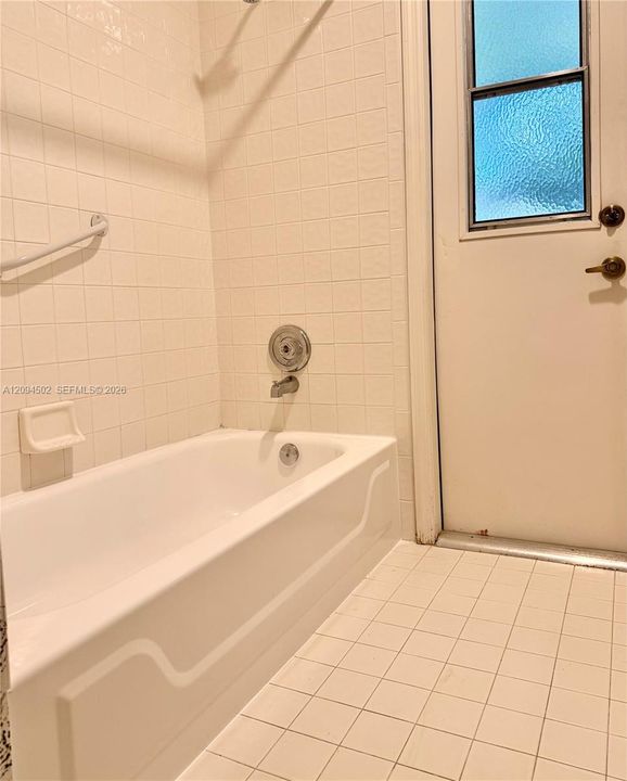For Rent: $3,500 (3 beds, 2 baths, 2063 Square Feet)