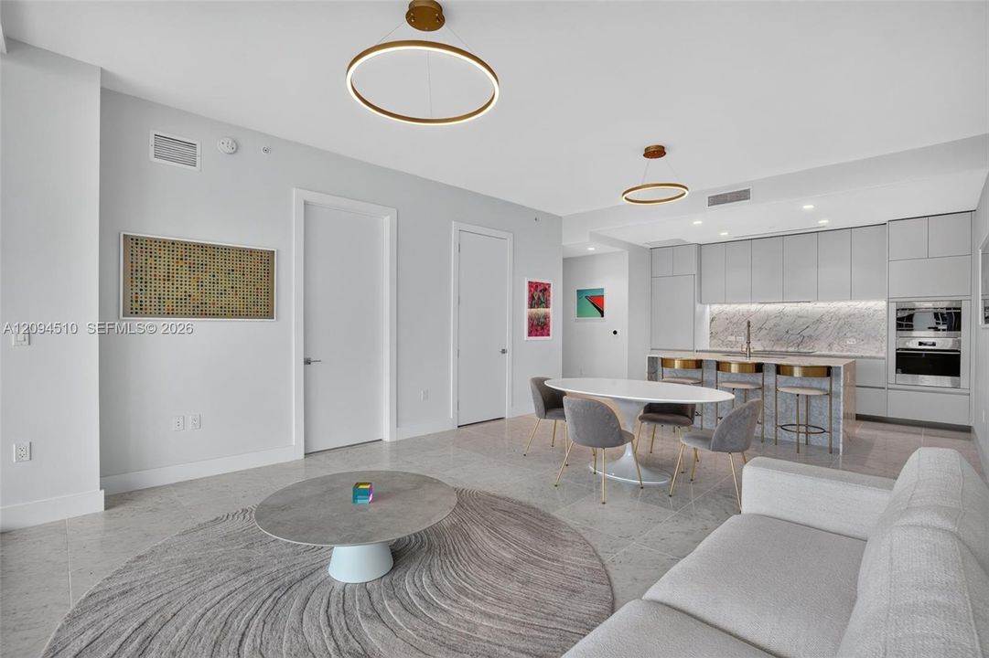 En Venta: $2,900,000 (2 camas, 2 baños, 1176 Pies cuadrados)