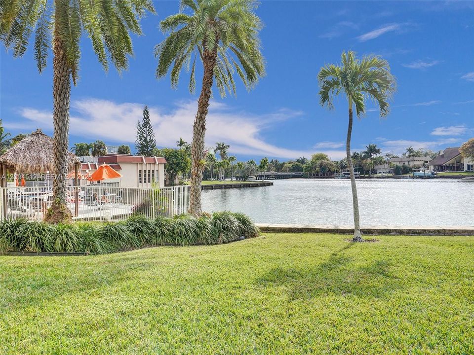 For Rent: $2,000 (2 beds, 2 baths, 1100 Square Feet)